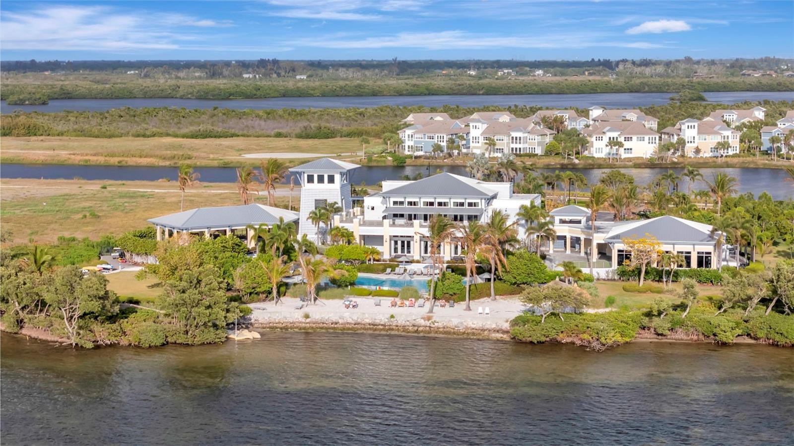 246 SAPPHIRE LAKE DR #201