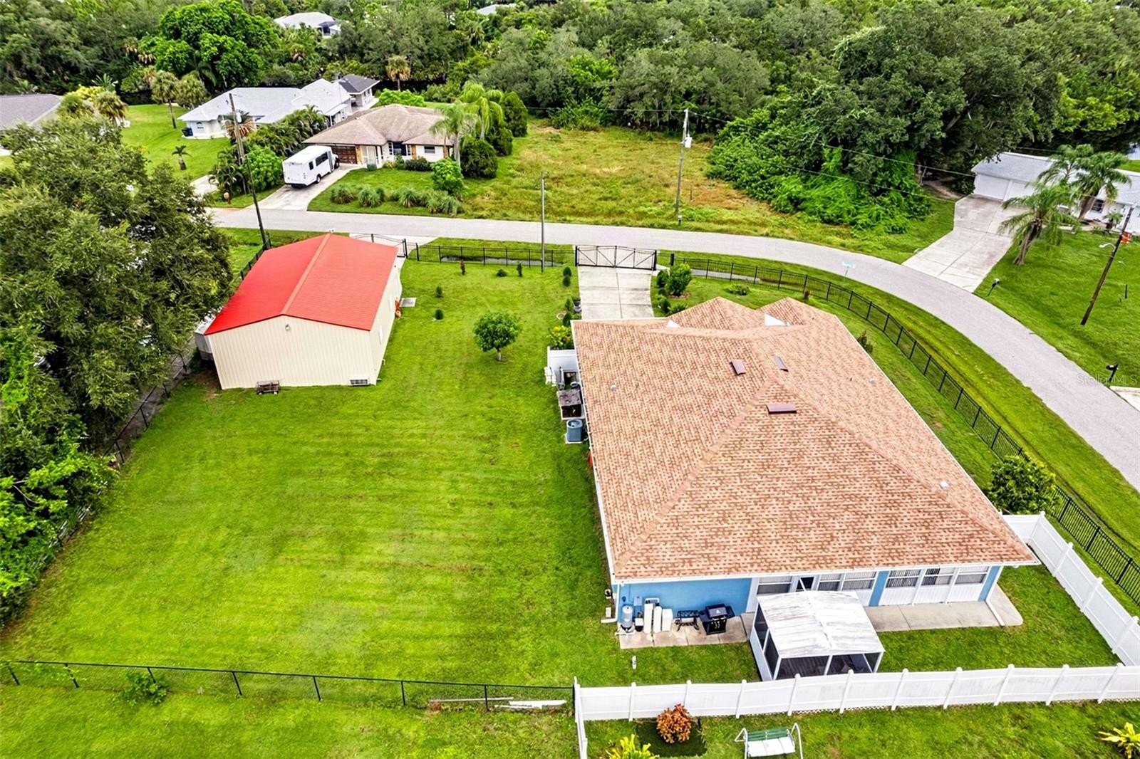 102 BAYAMO DR