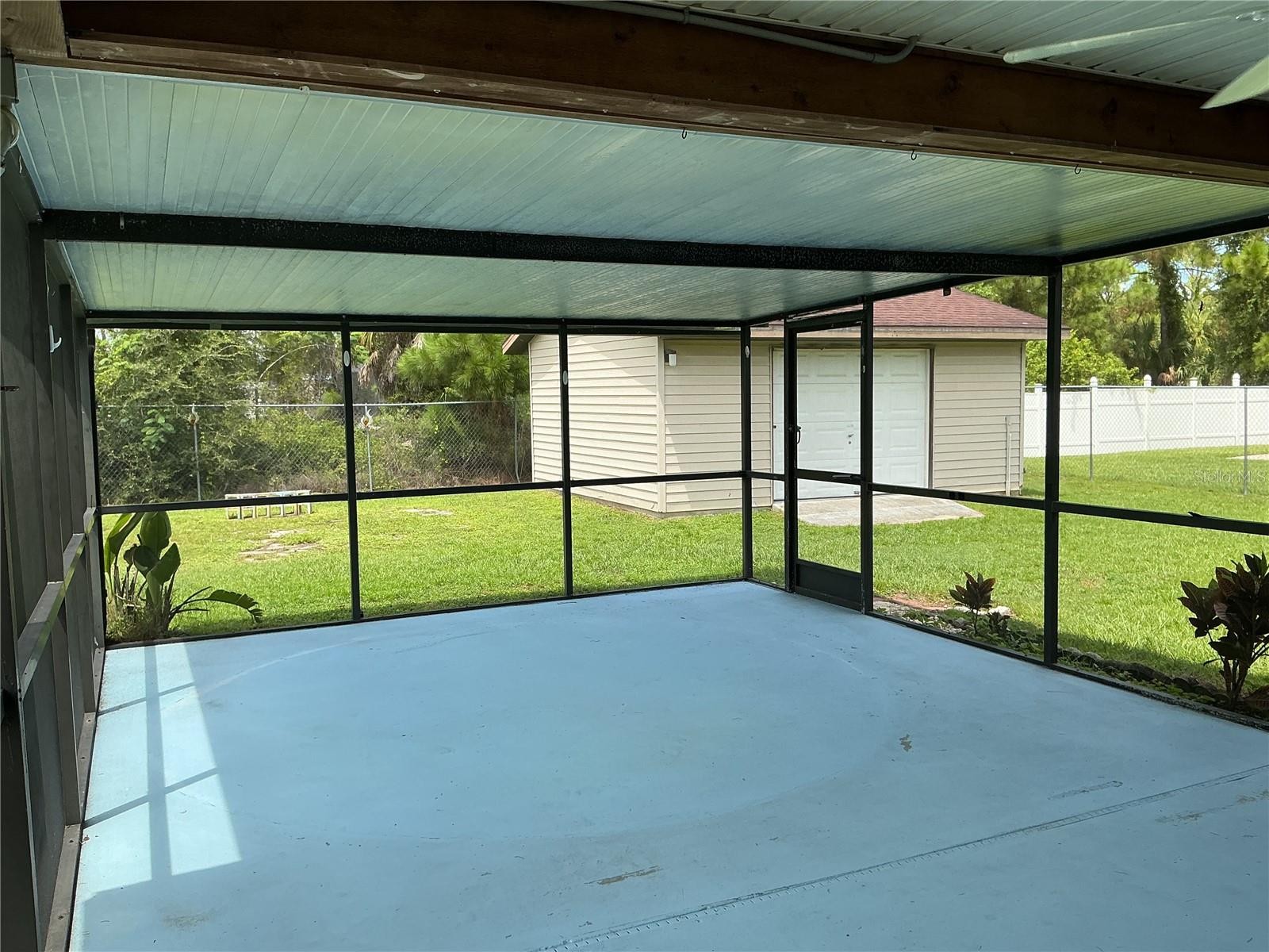 1237 N CRANBERRY BLVD