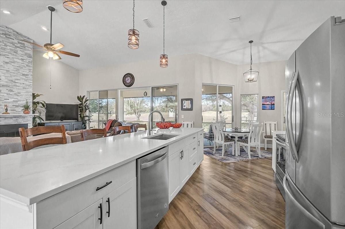 4427 HIGHLAND OAKS CIR