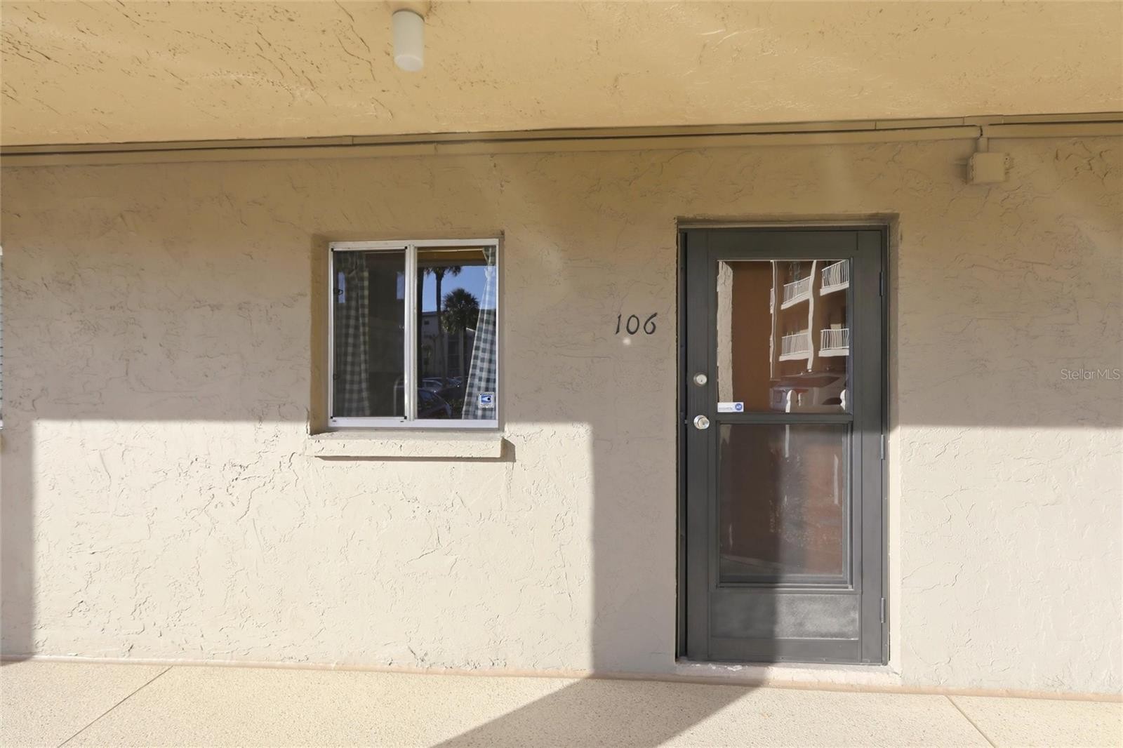 3531 LAKE BAYSHORE DR #J106