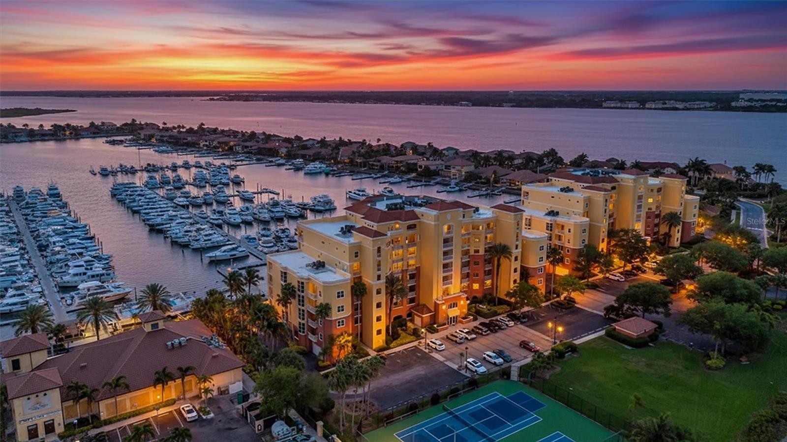 606 RIVIERA DUNES WAY #201