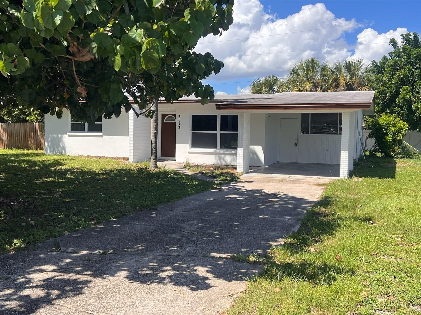 3633 ROXANE BLVD