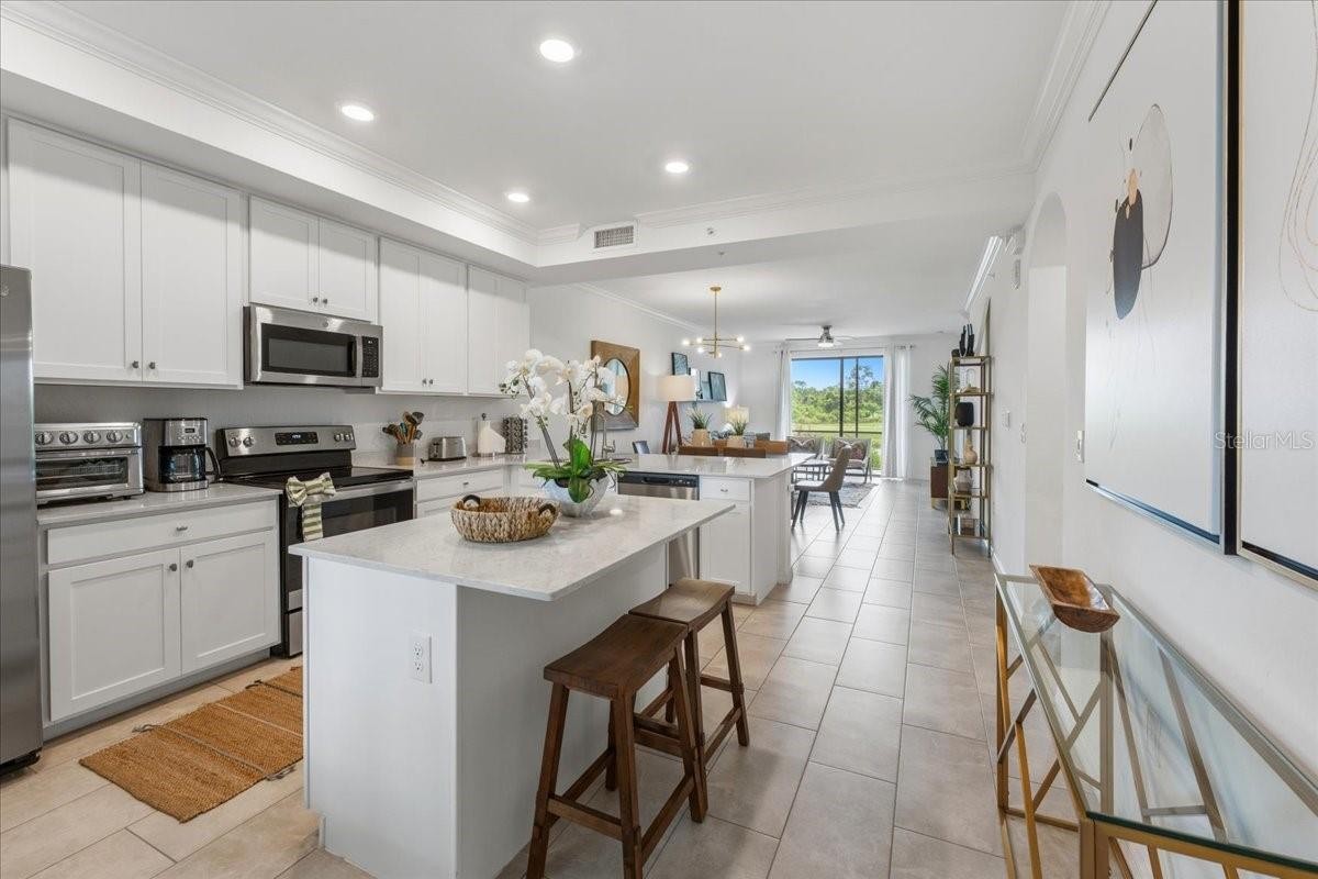 18008 GAWTHROP DR #104