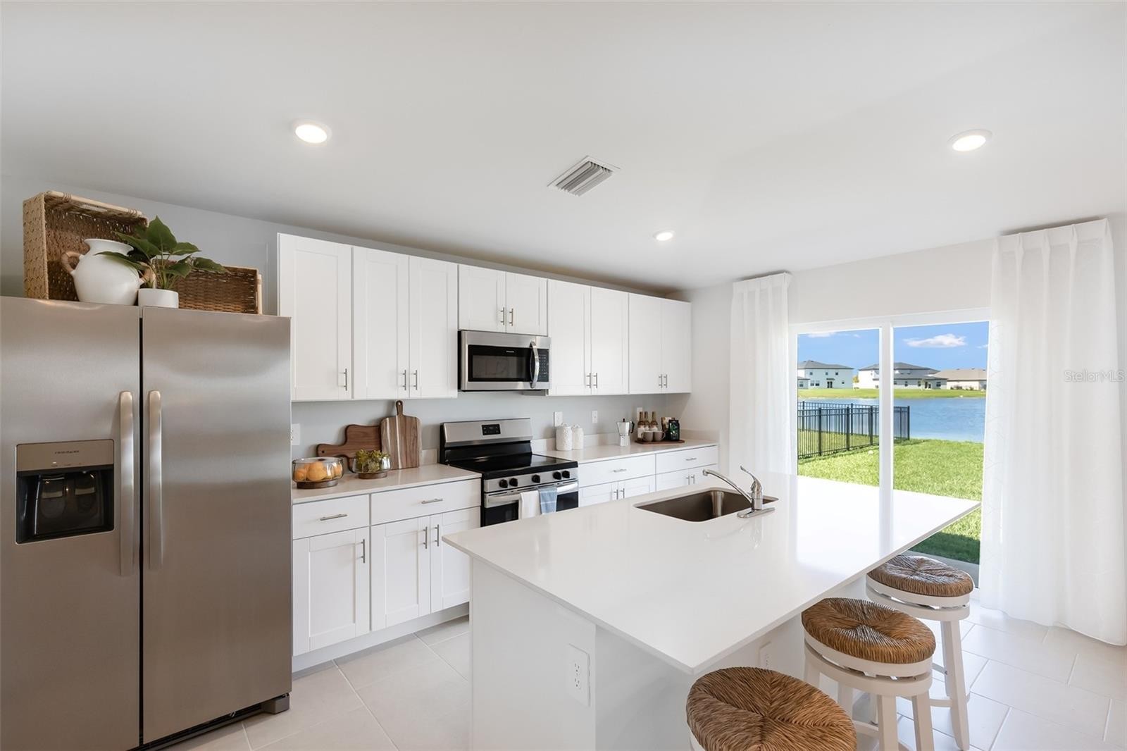 1266 RUSSELLVILLE ST