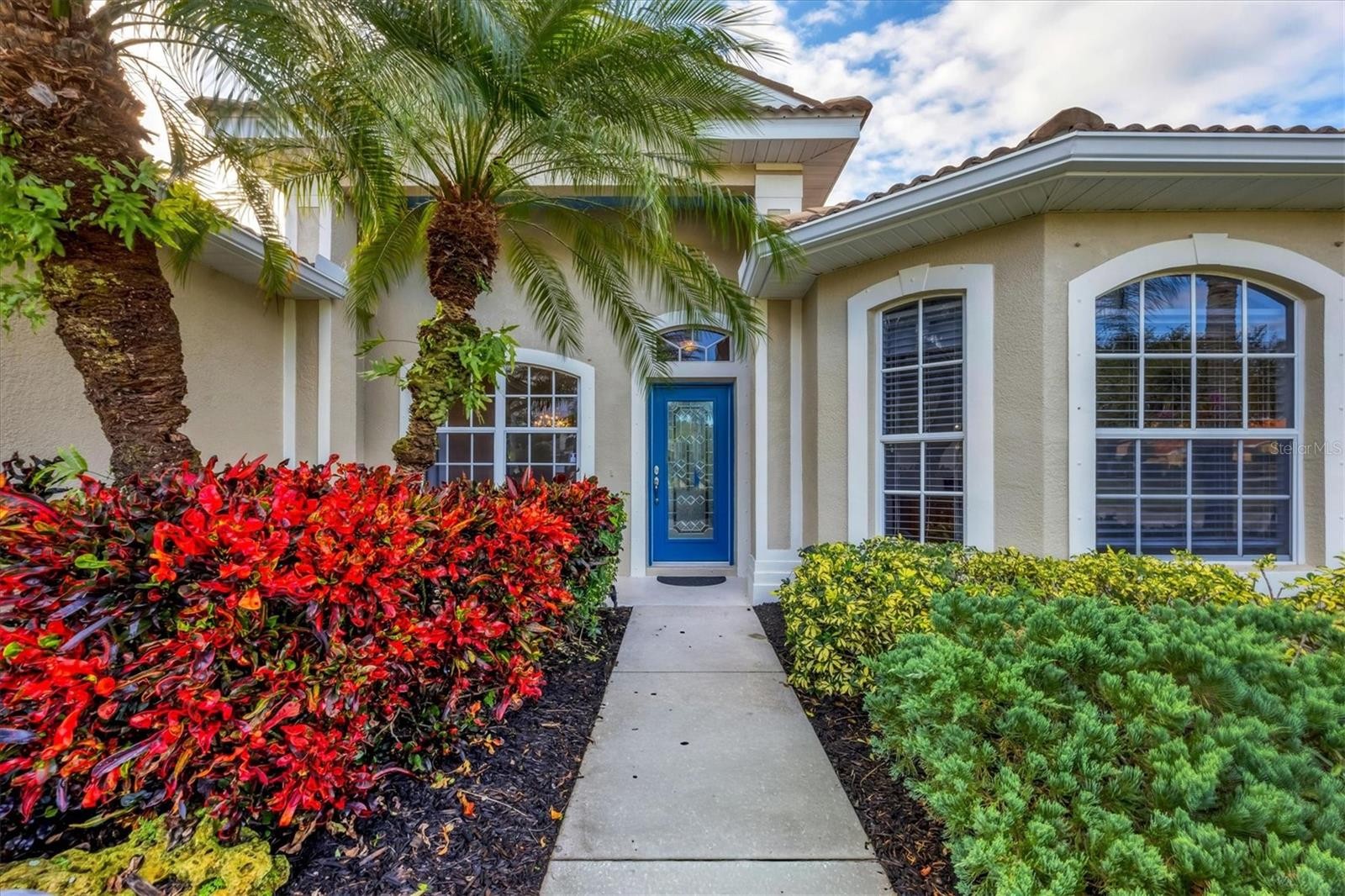 9014 BEACON MANOR TER