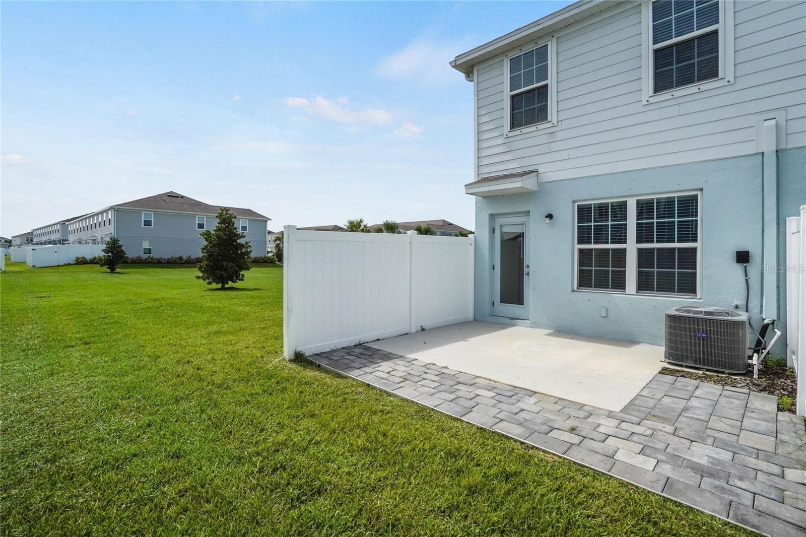 14229 CRIMSON AVE