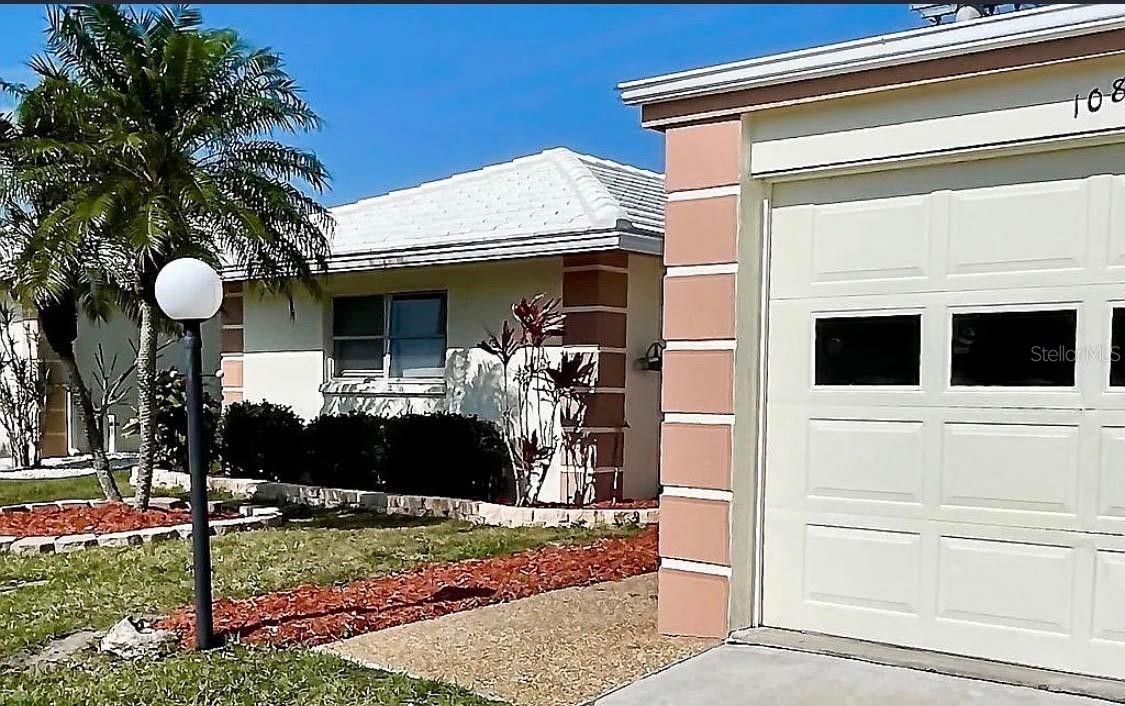 108 VILLA DR #108