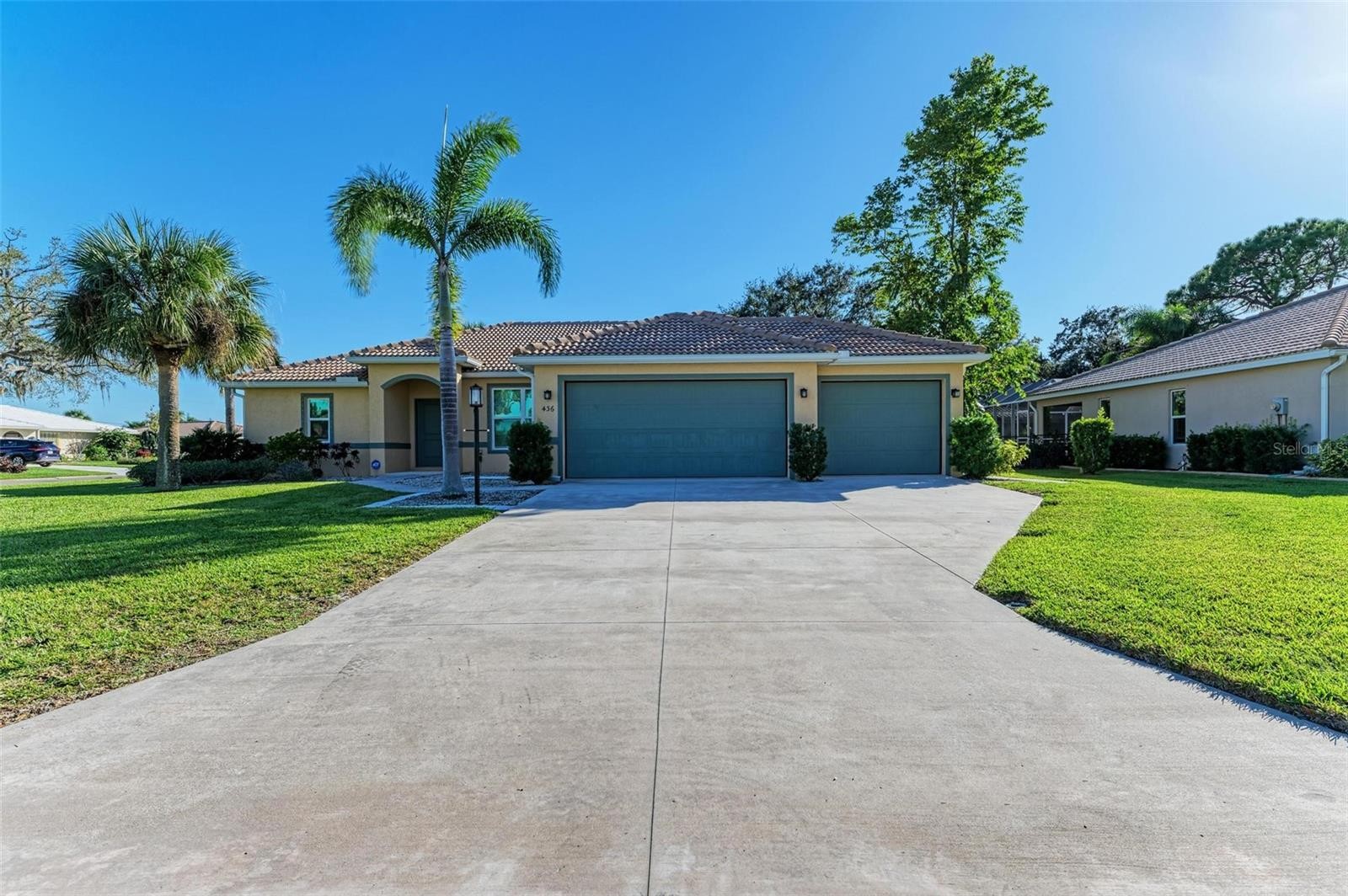 436 N ROSSETTI DR