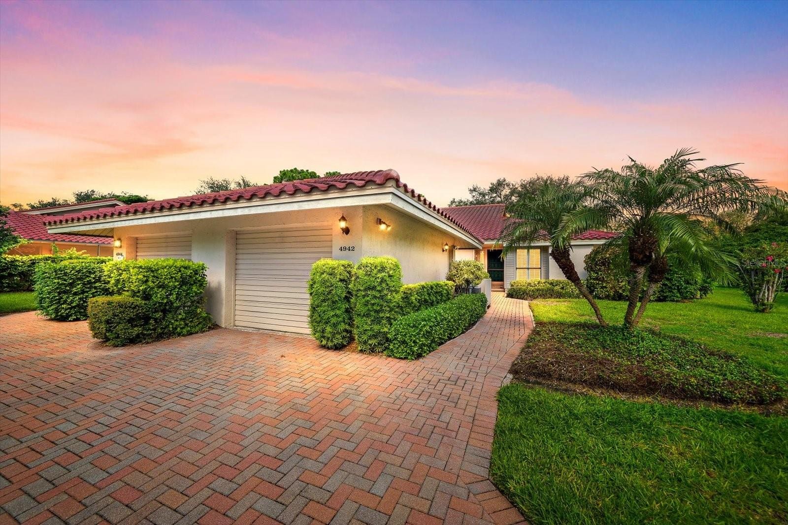 4942 KESTRAL PARK CIR #10