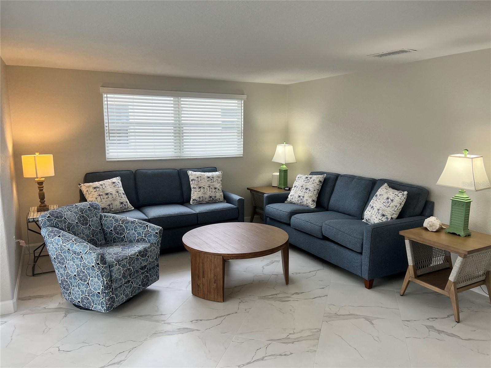 6154 MIDNIGHT PASS RD #B14