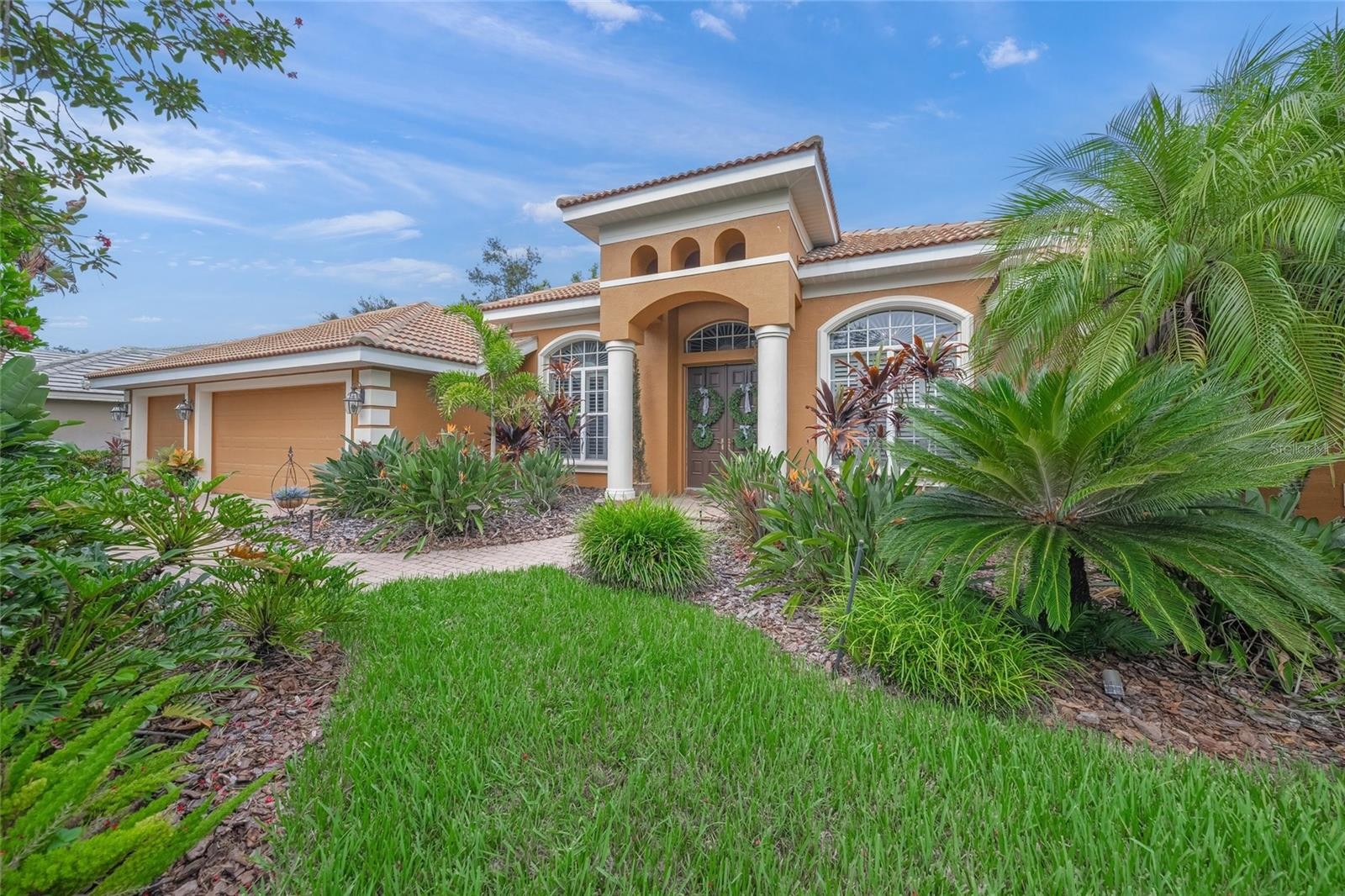 3711 EAGLE HAMMOCK DR