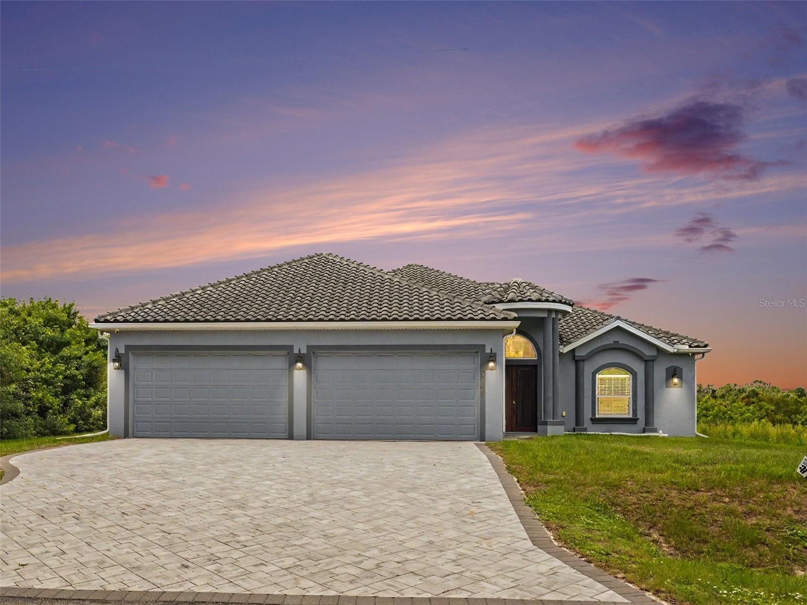 2761 NEWMAN DR
