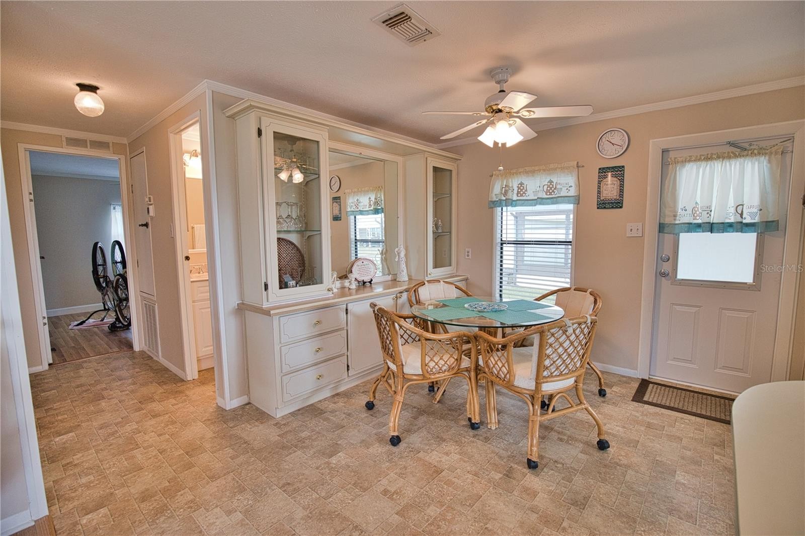 632 LA JOLLA CIR