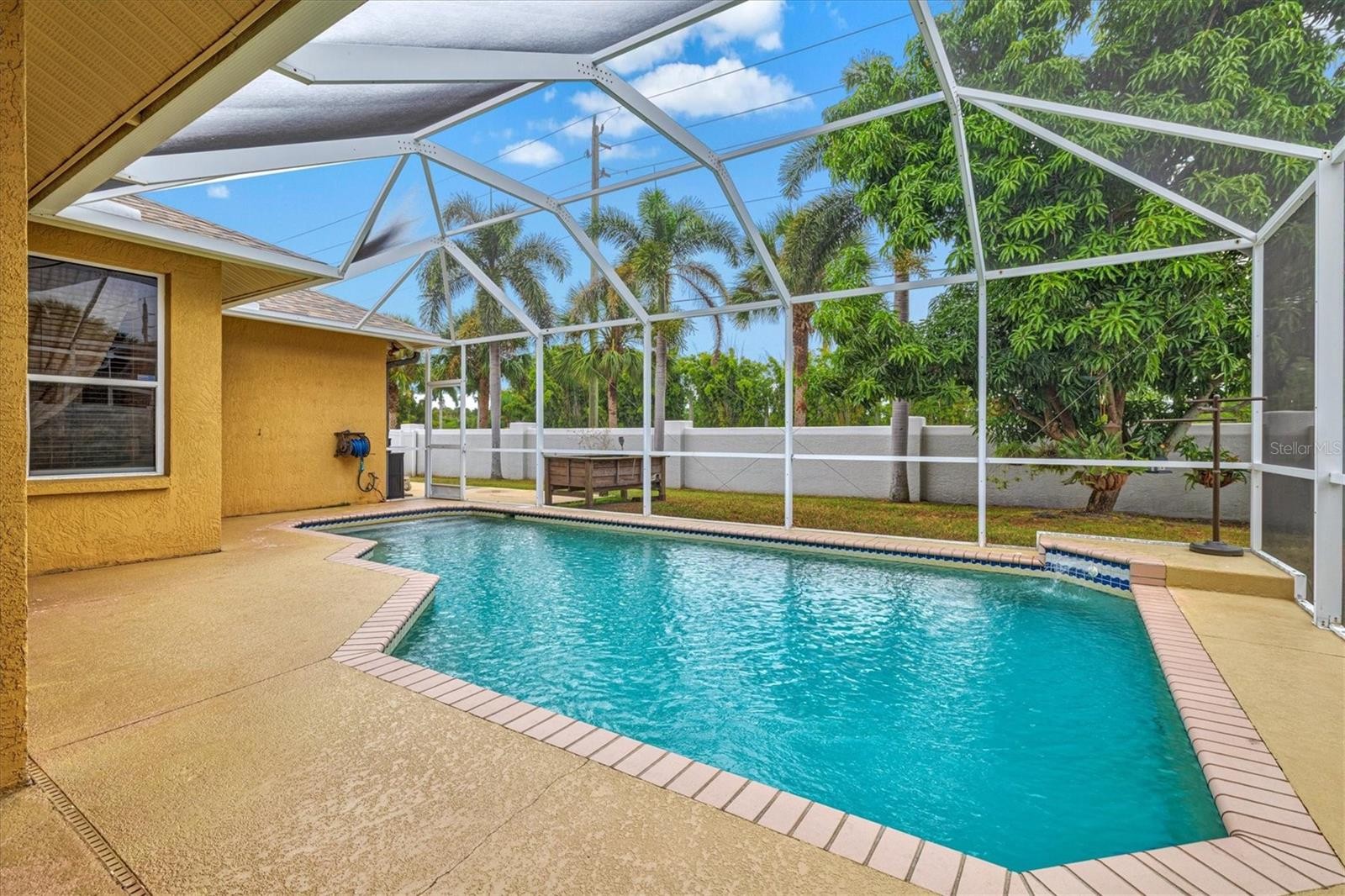 7350 DEER CROSSING CT