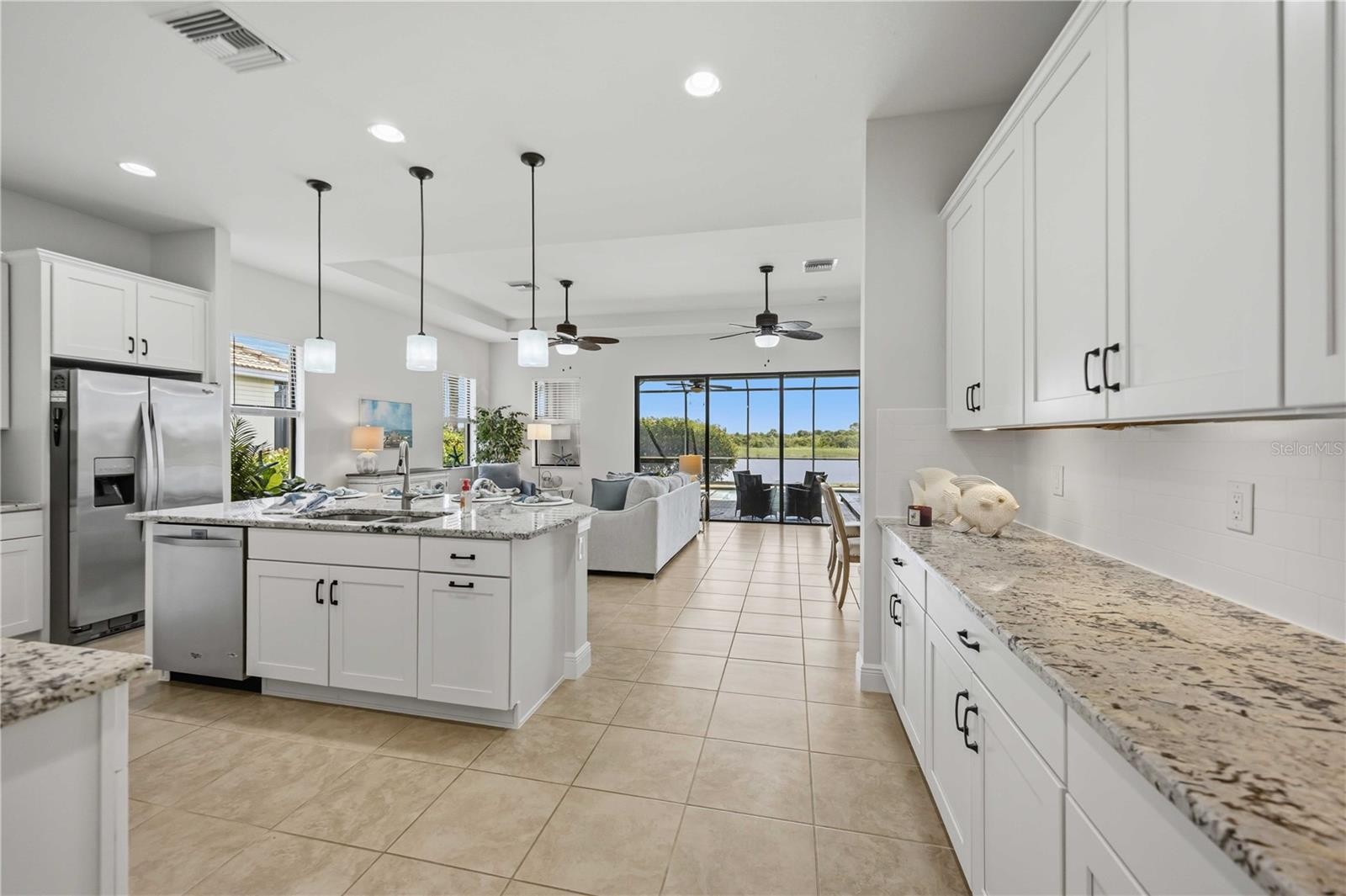 23781 WAVERLY CIR