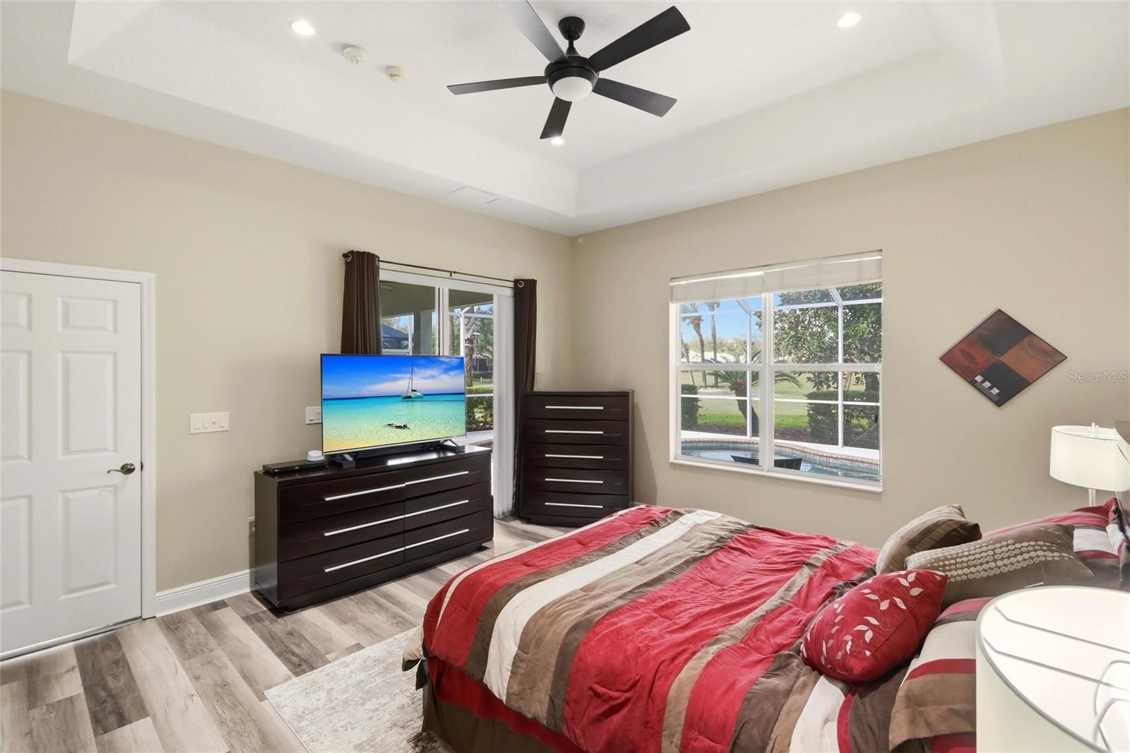 508 FALLBROOK DR