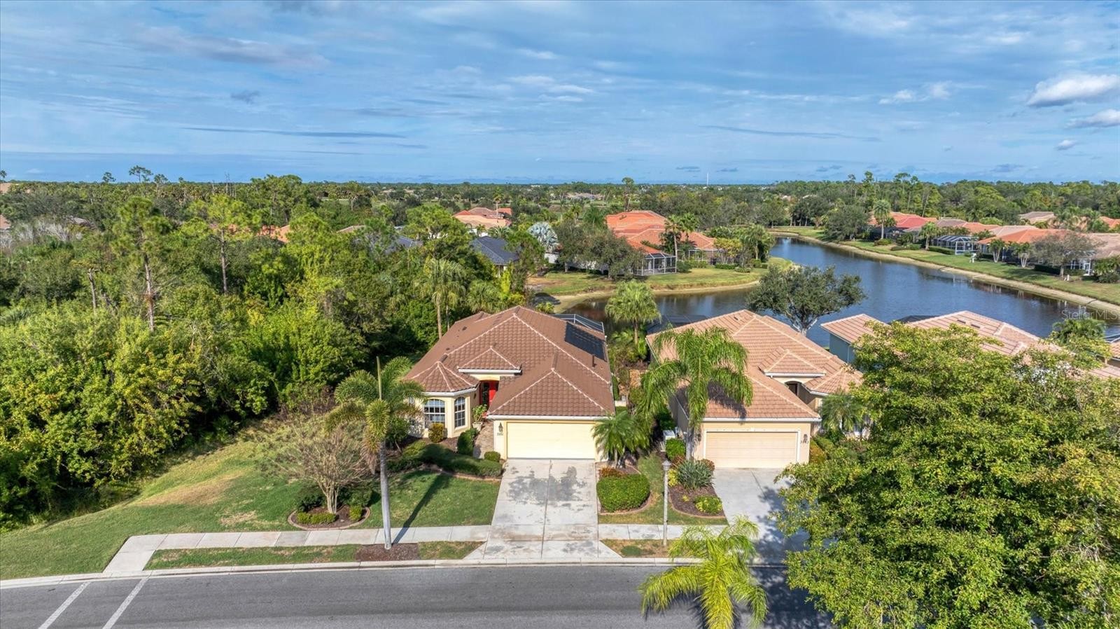 3951 WHISPERING OAKS DR