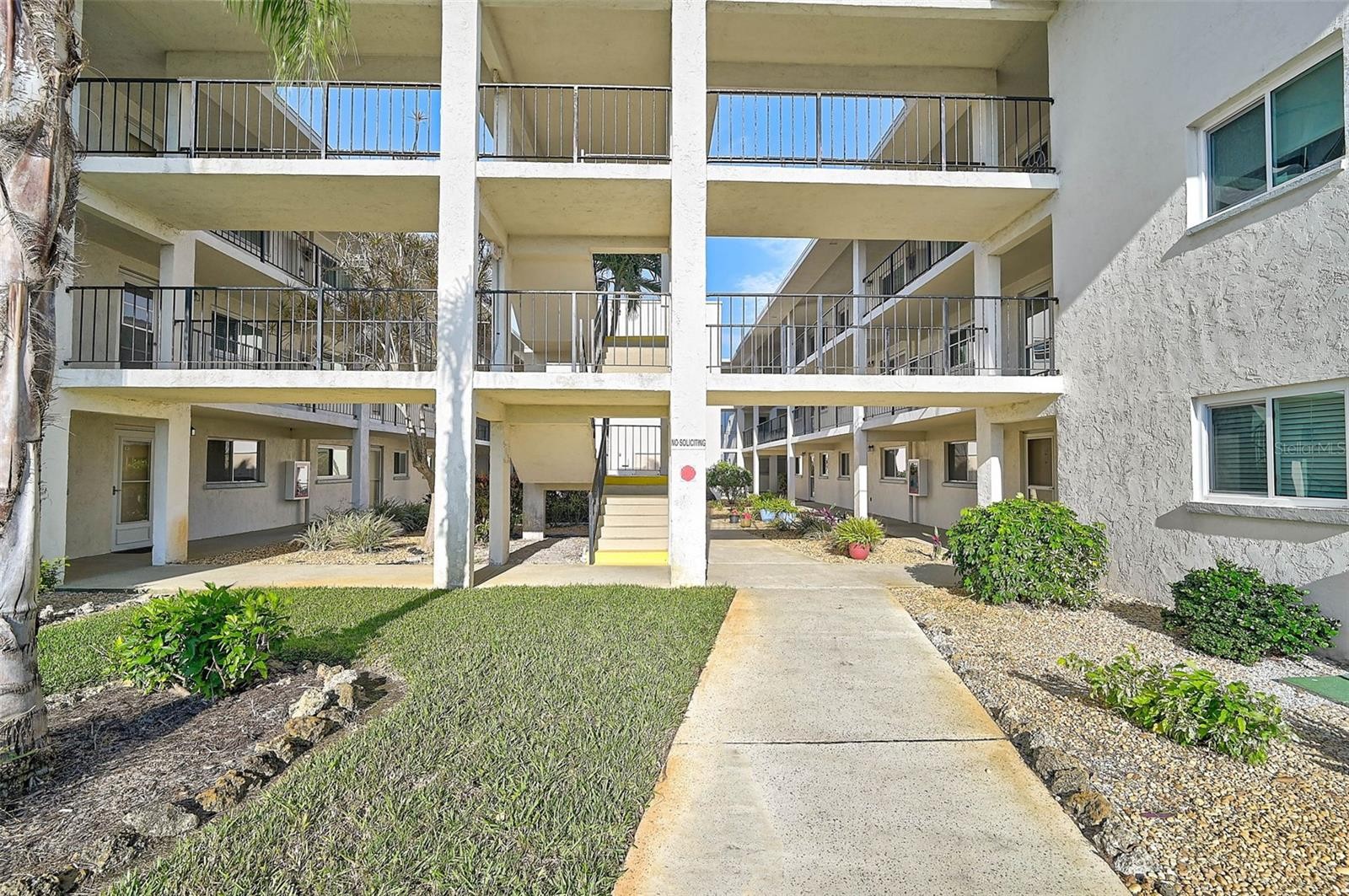 708 TAMIAMI TRL S #115