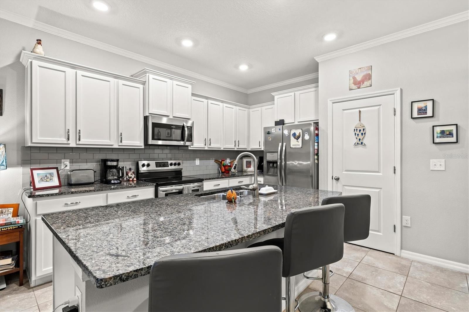 2455 MIDNIGHT PEARL DR