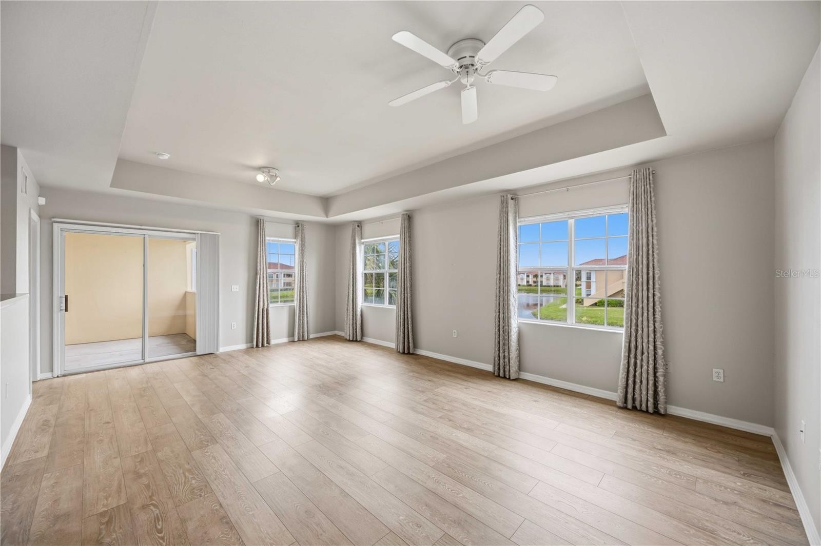 1025 VILLAGIO CIR #208