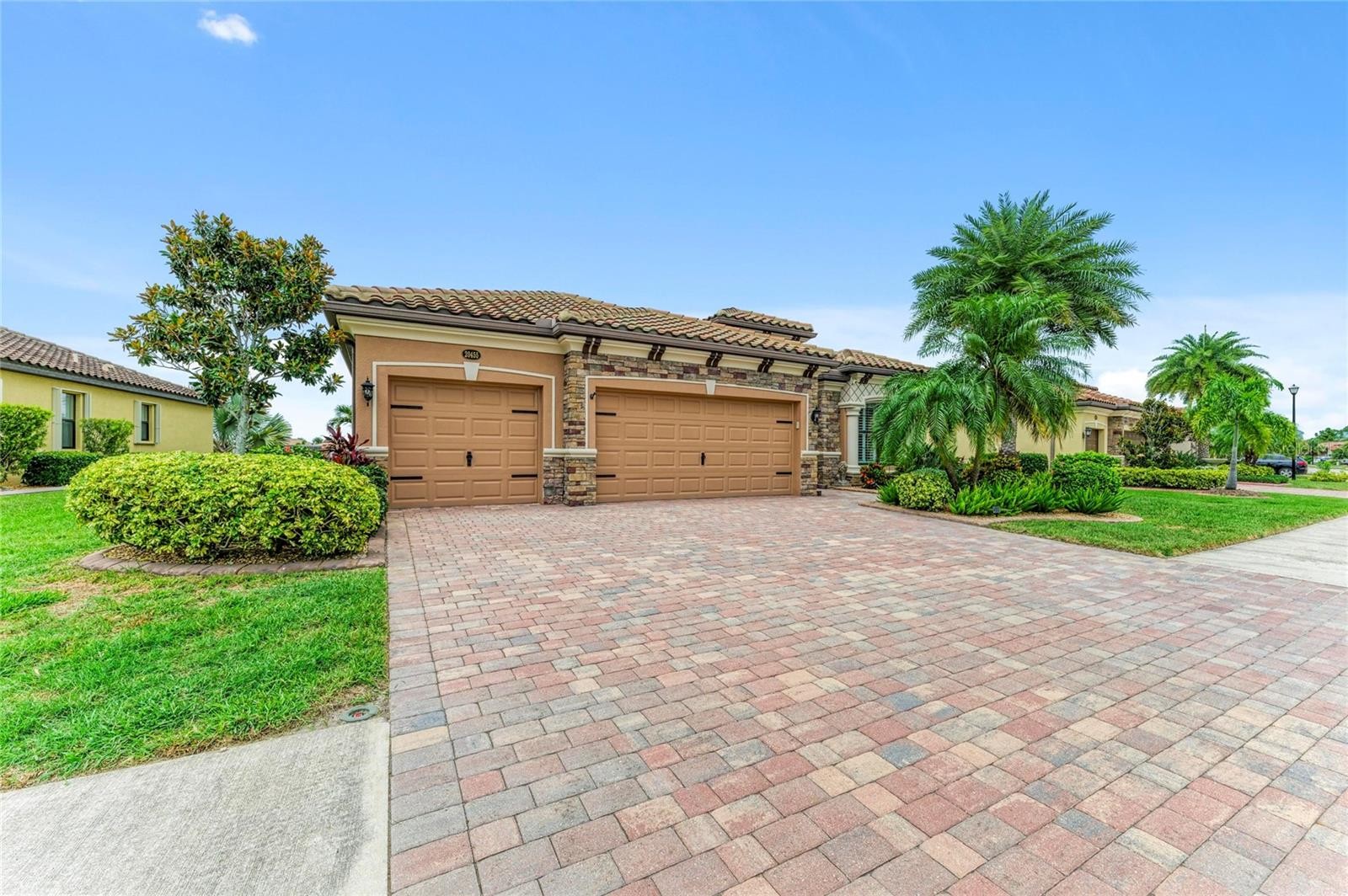 20455 GRANLAGO DR