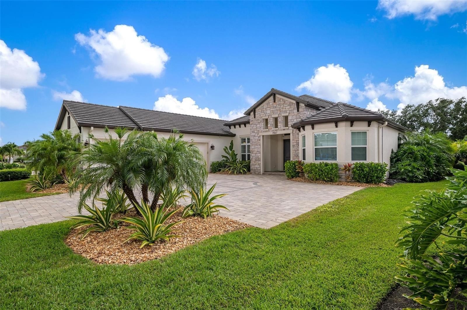 7067 TAMWORTH PKWY