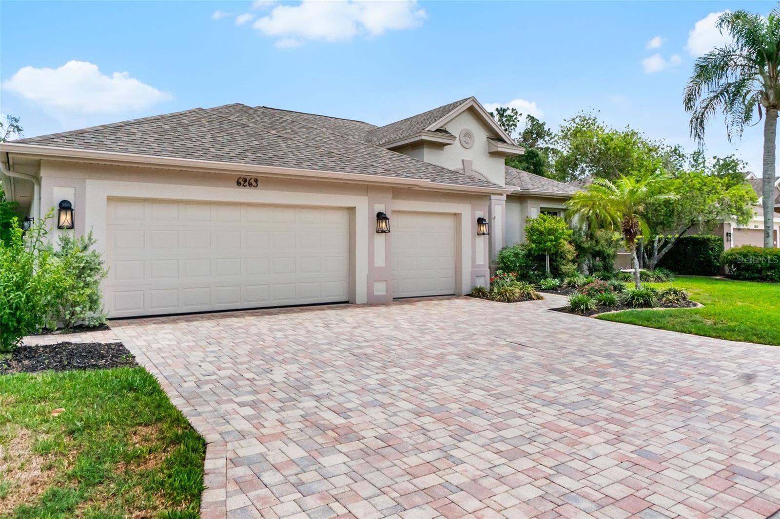 6263 AVENTURA DR