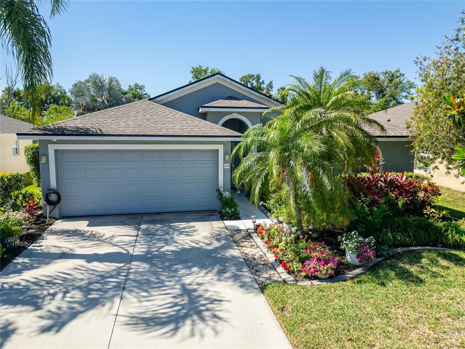 5209 LANSDOWNE WAY