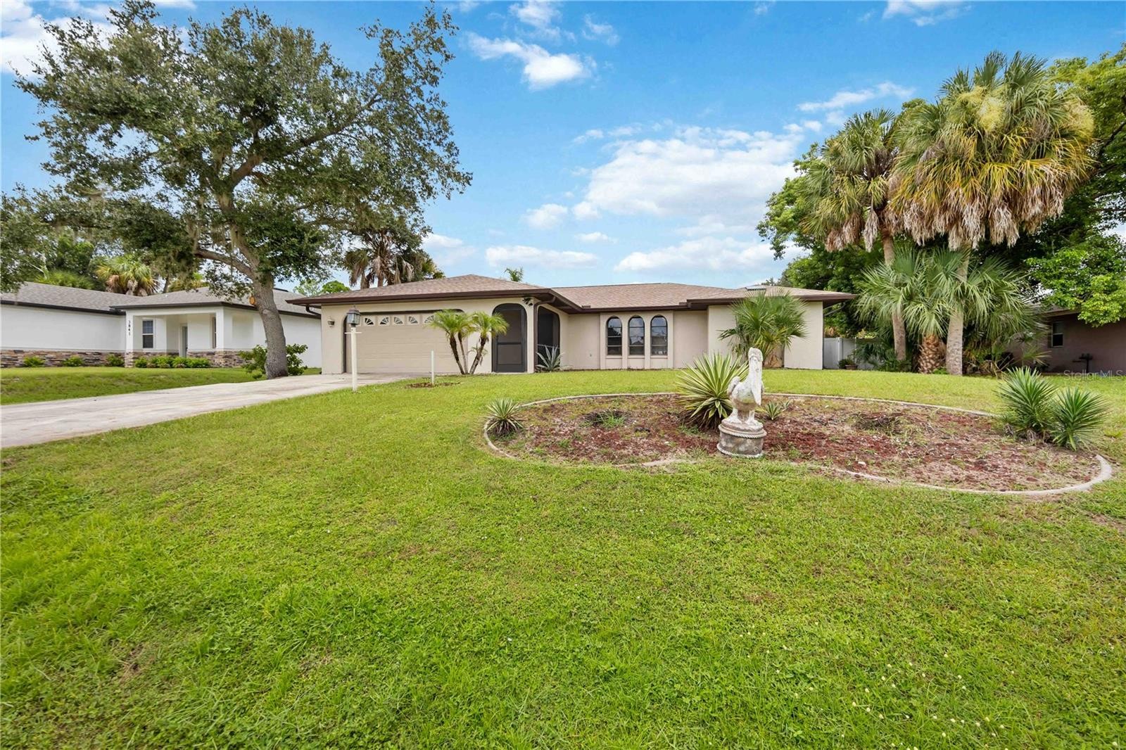 3813 S CRANBERRY BLVD