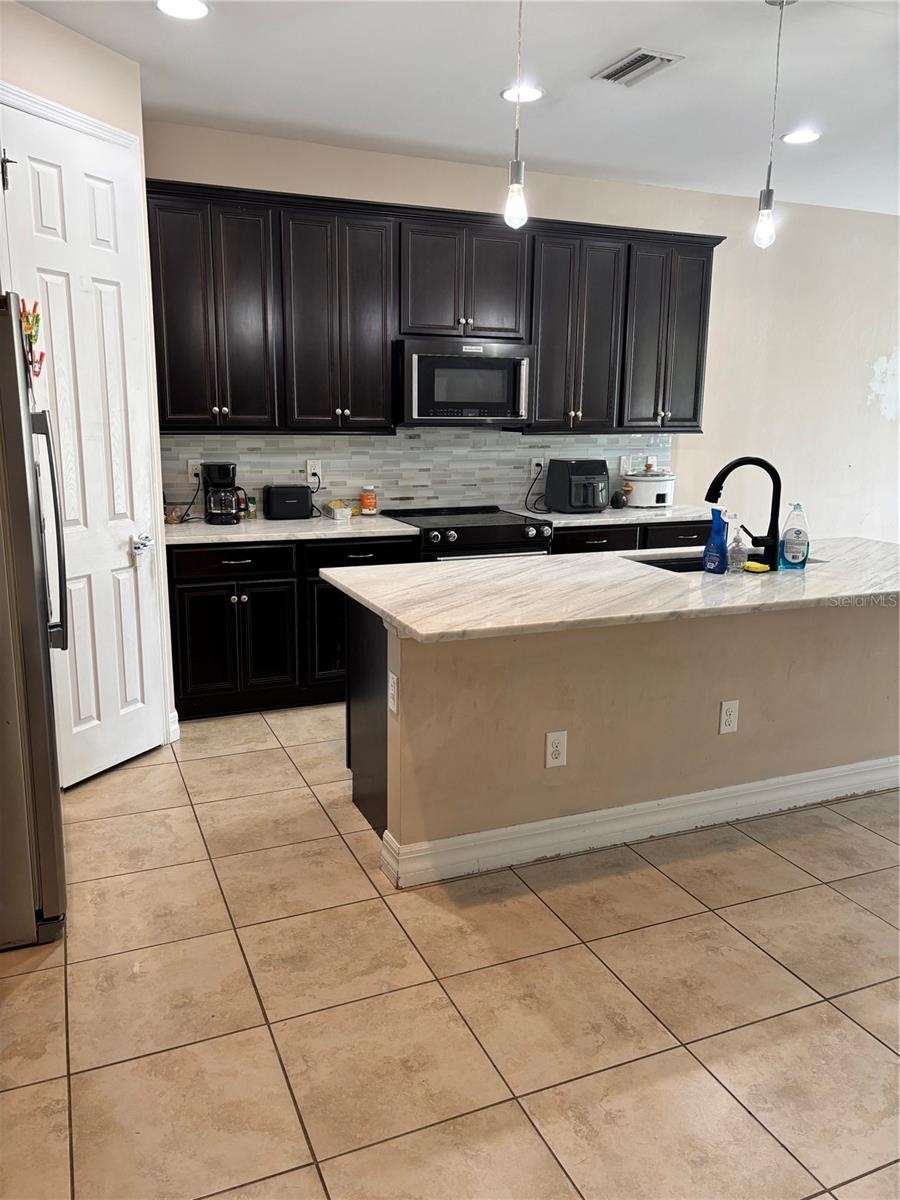 4866 68TH STREET CIR E