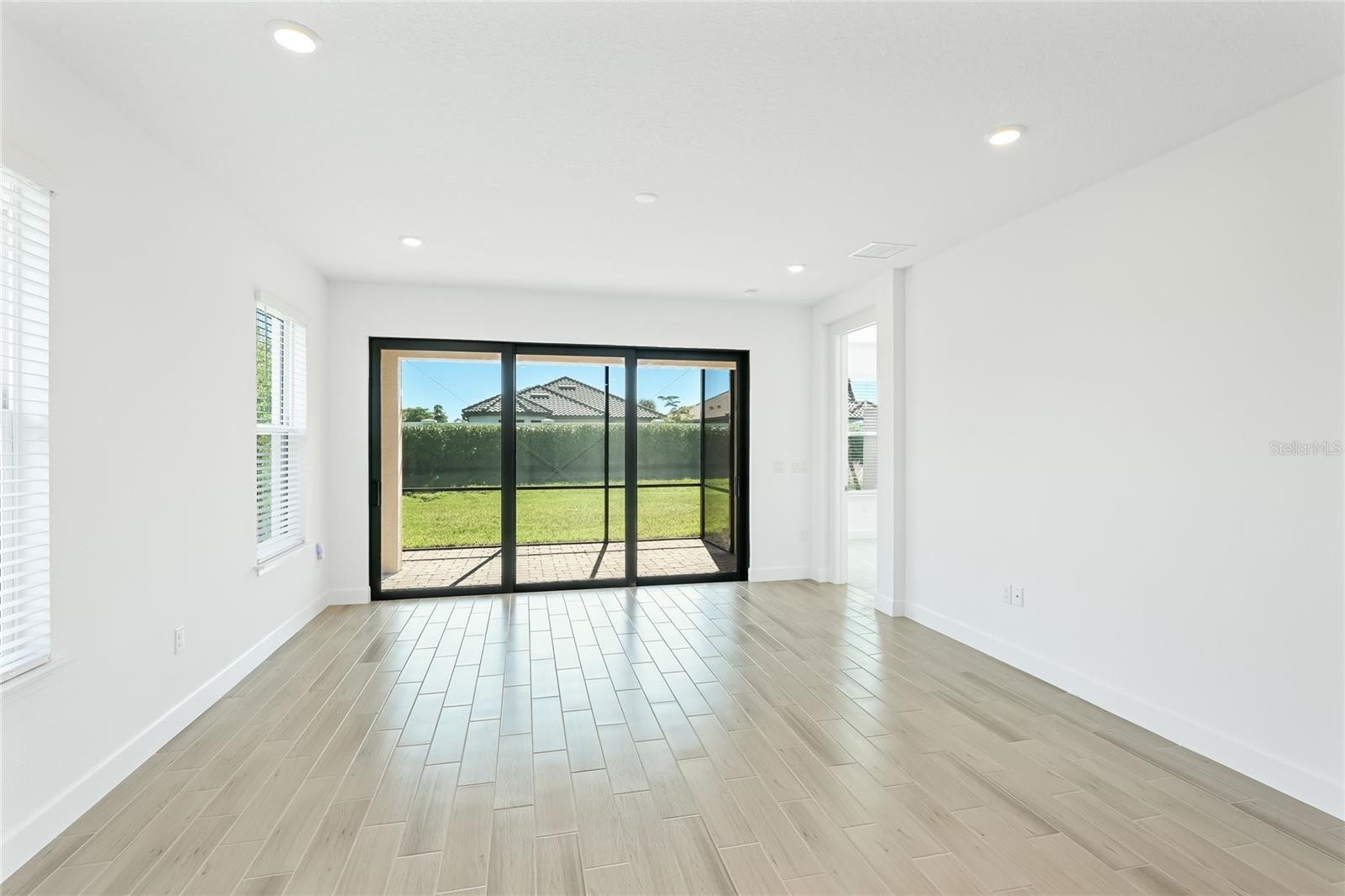 10073 MORNING MIST LN