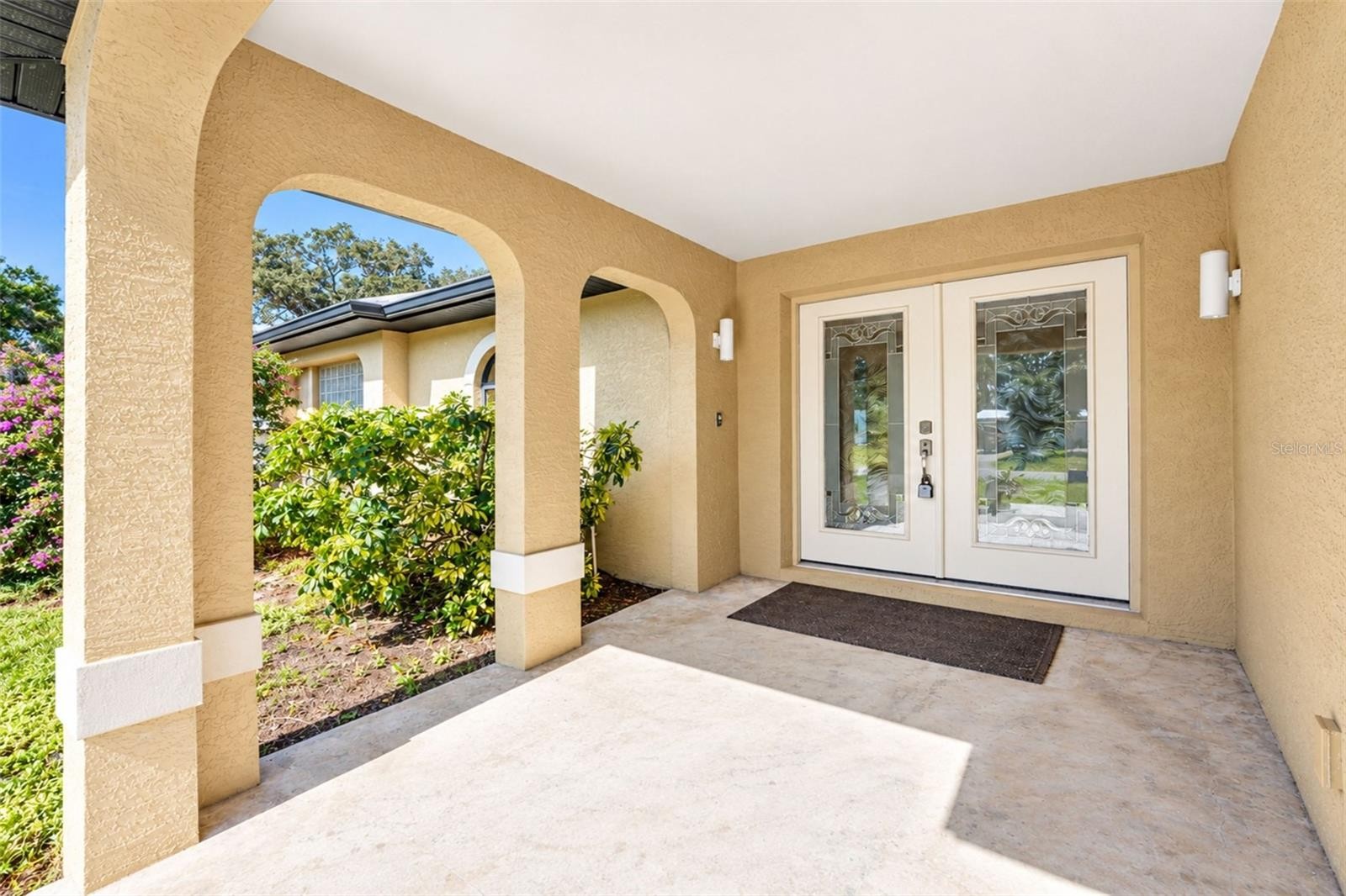 1881 NEPTUNE DR