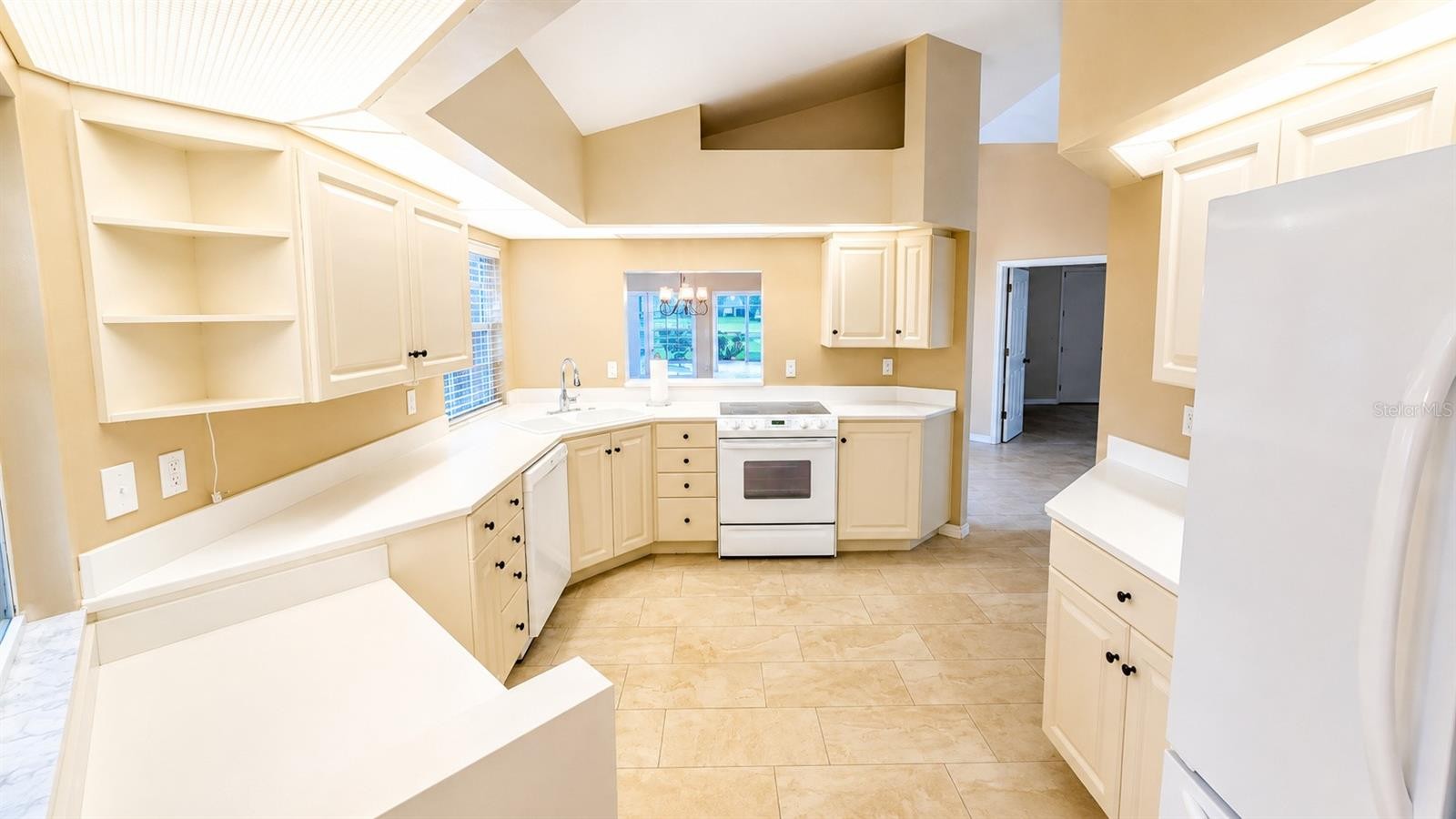 4096 LYNDHURST CT