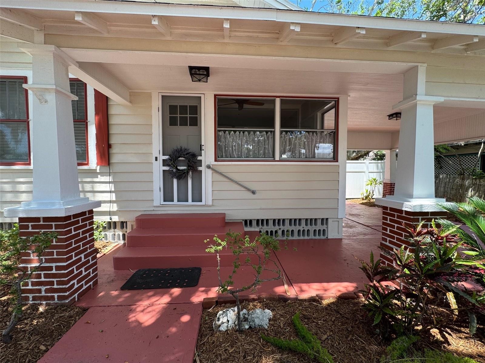 2210 14TH AVE W