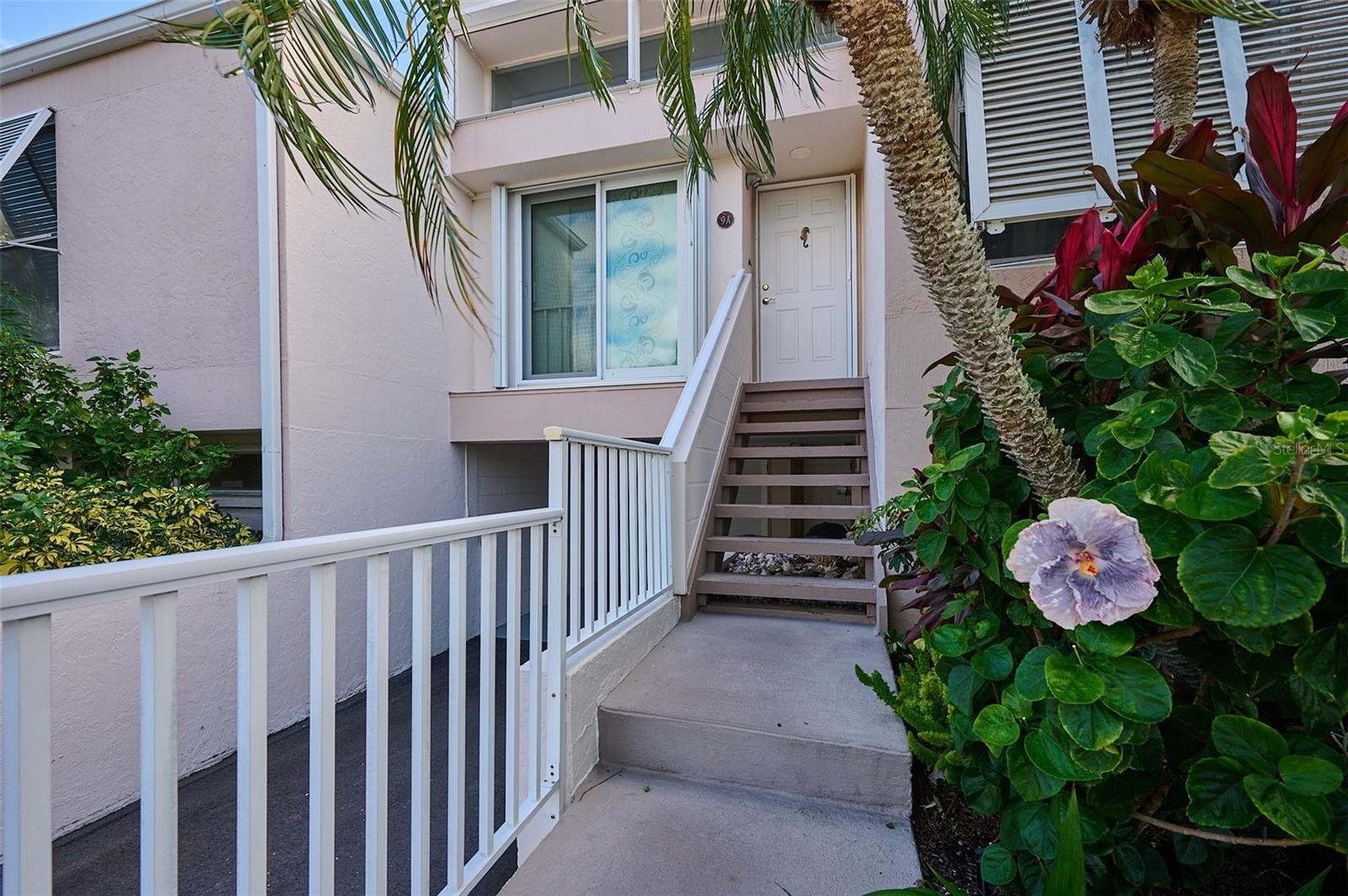 3803 E BAY DR #9