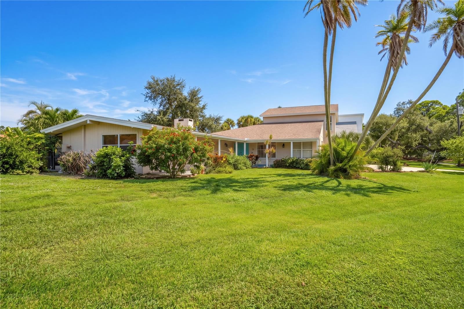 1804 BAYWOOD DR
