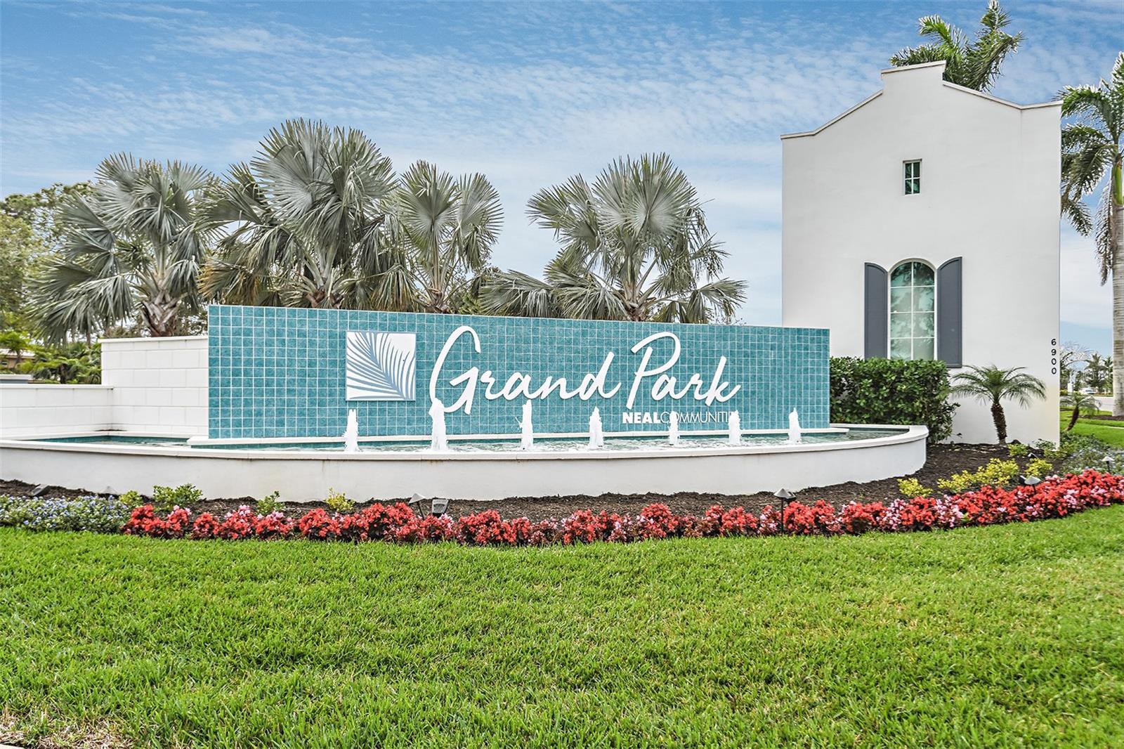 9850 CRYSTAL ISLES CIR