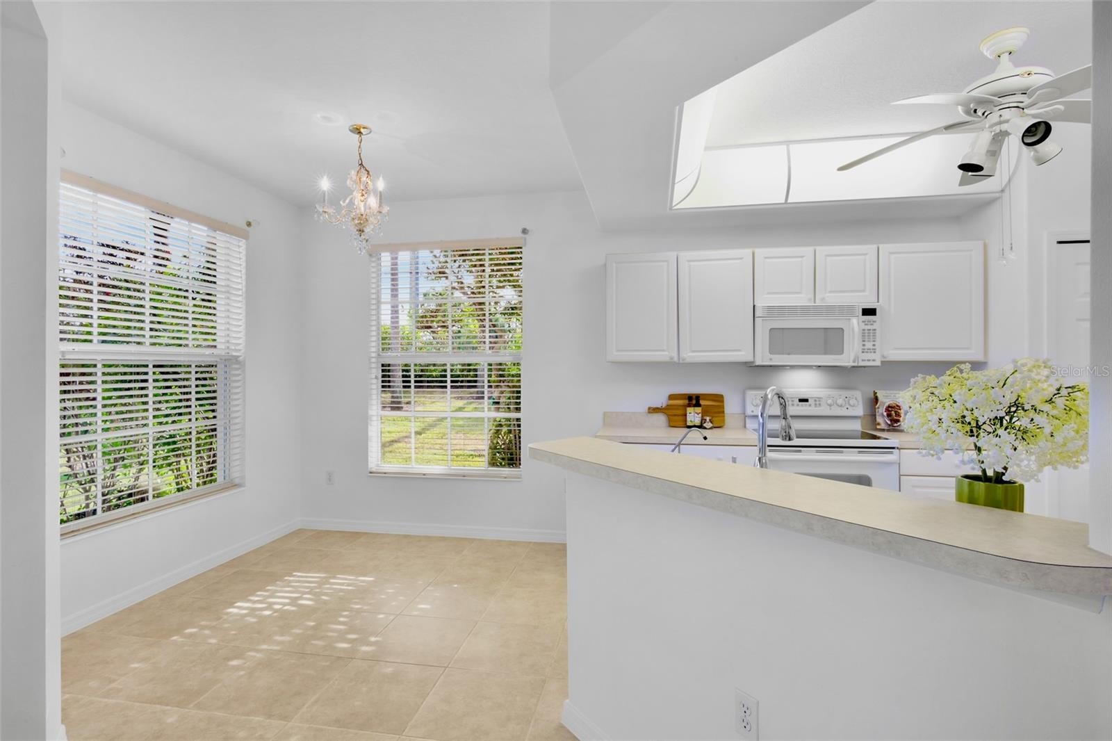 4463 CINNAMON DR #2502