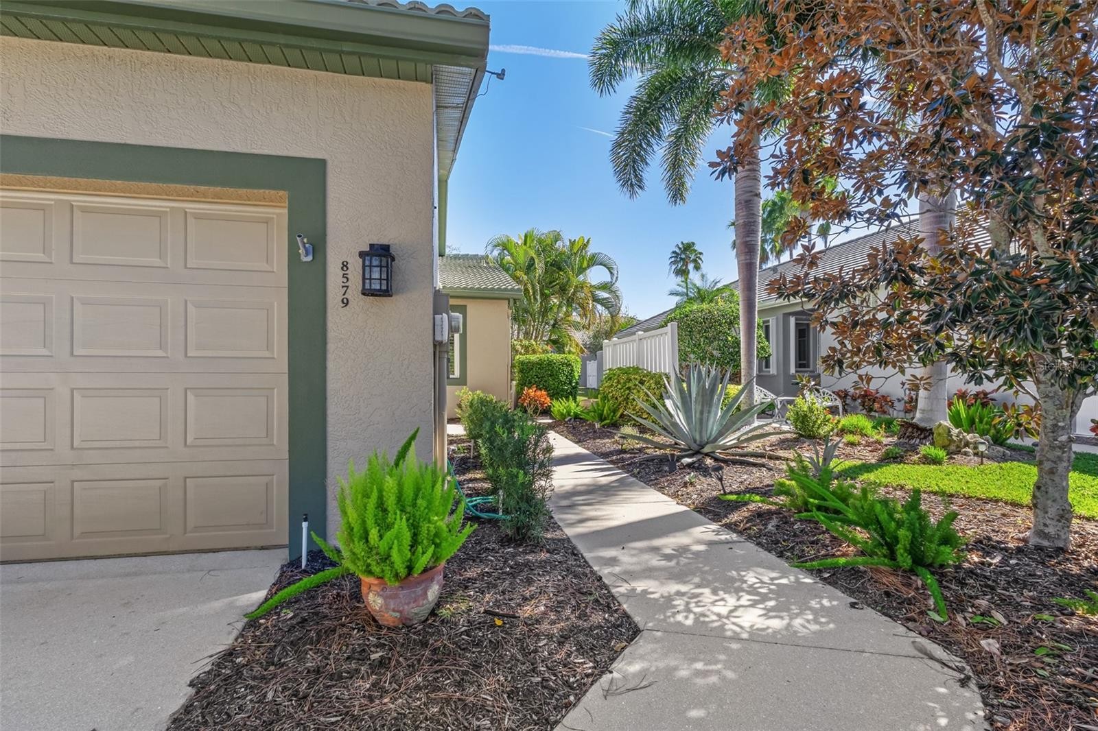 8579 54TH AVENUE CIR E