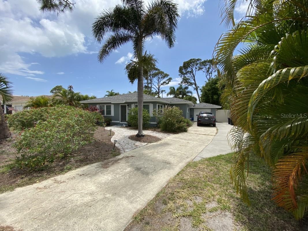 828 NOKOMIS AVE S