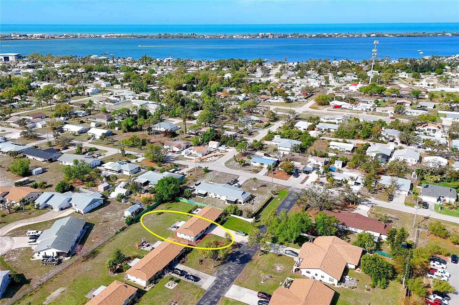 203 HIGH POINT DR #203B