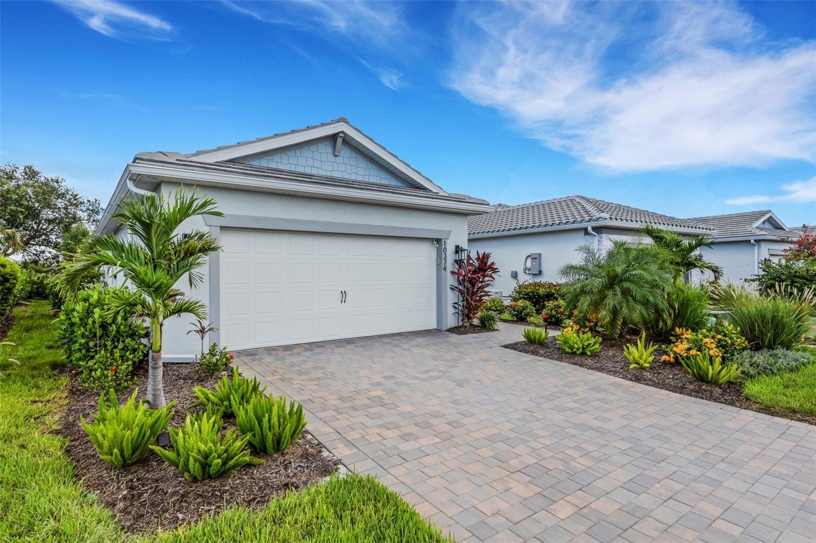 10374 ABACO FALLS DR