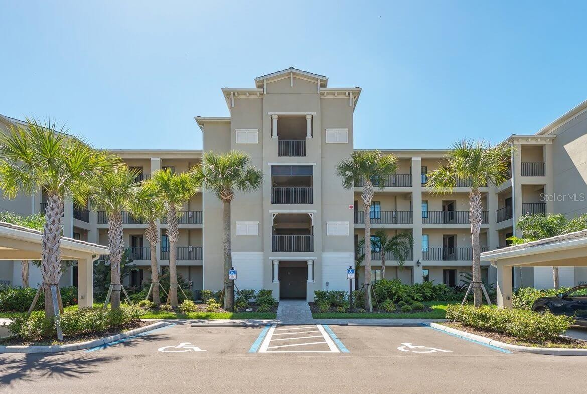 17902 GAWTHROP DR #304