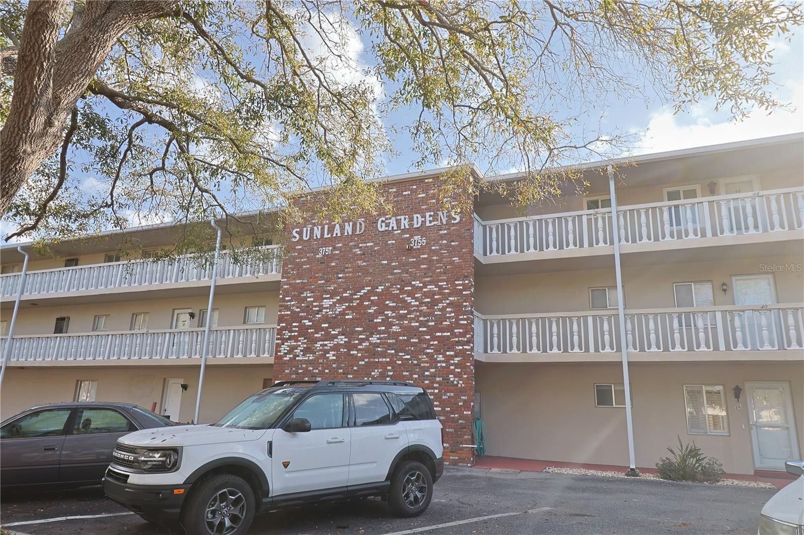 3755 S SCHOOL AVE #34