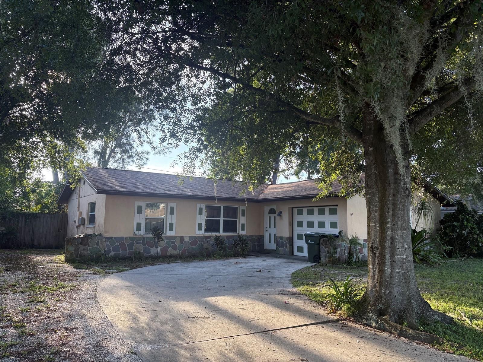 3925 ALLAN PL