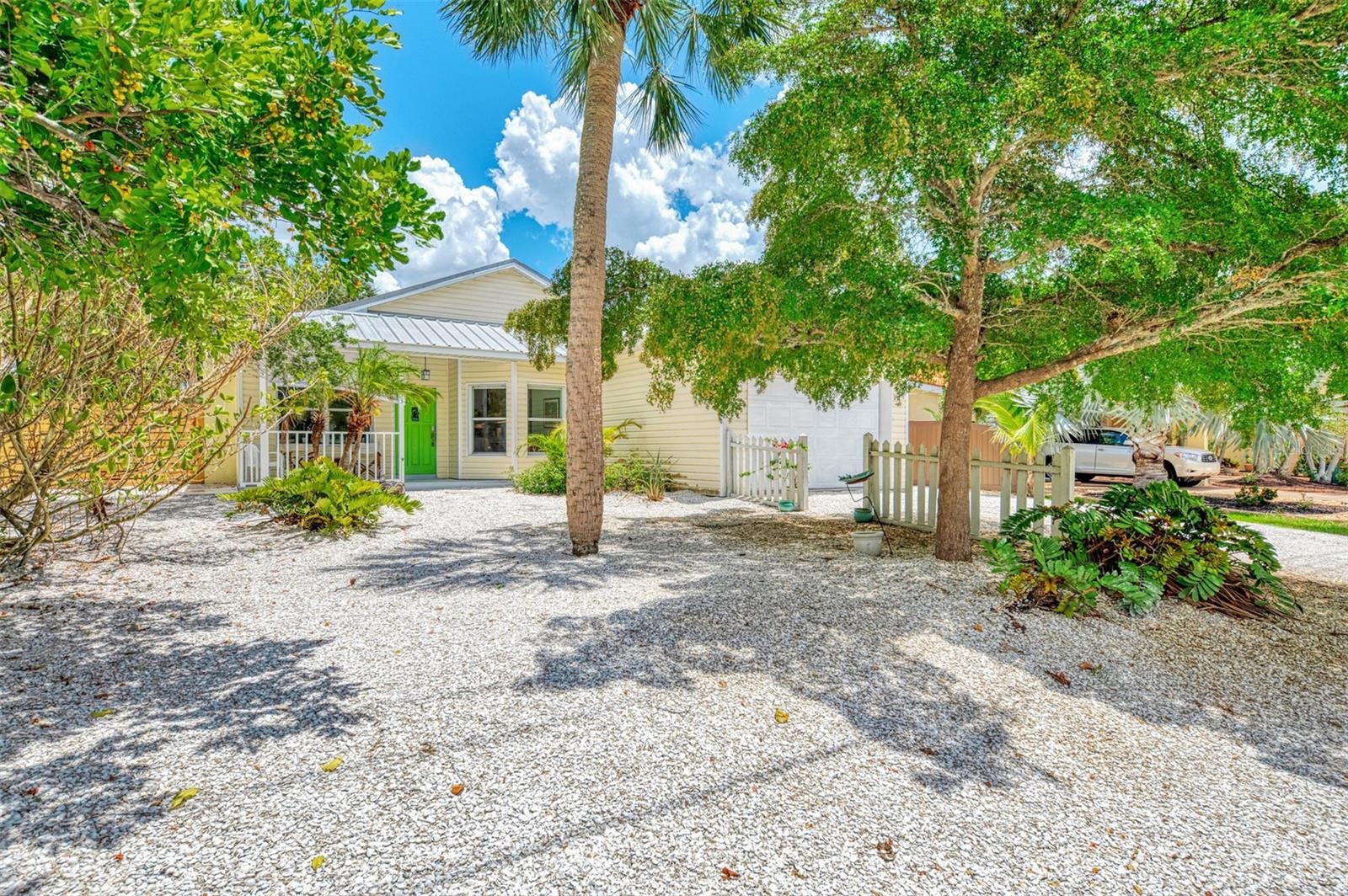 5253 AVENIDA DEL MARE