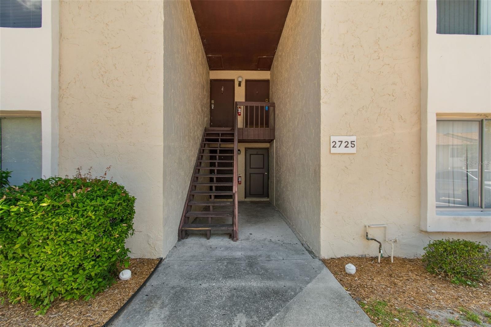 2725 HIDDEN LAKE BLVD #C