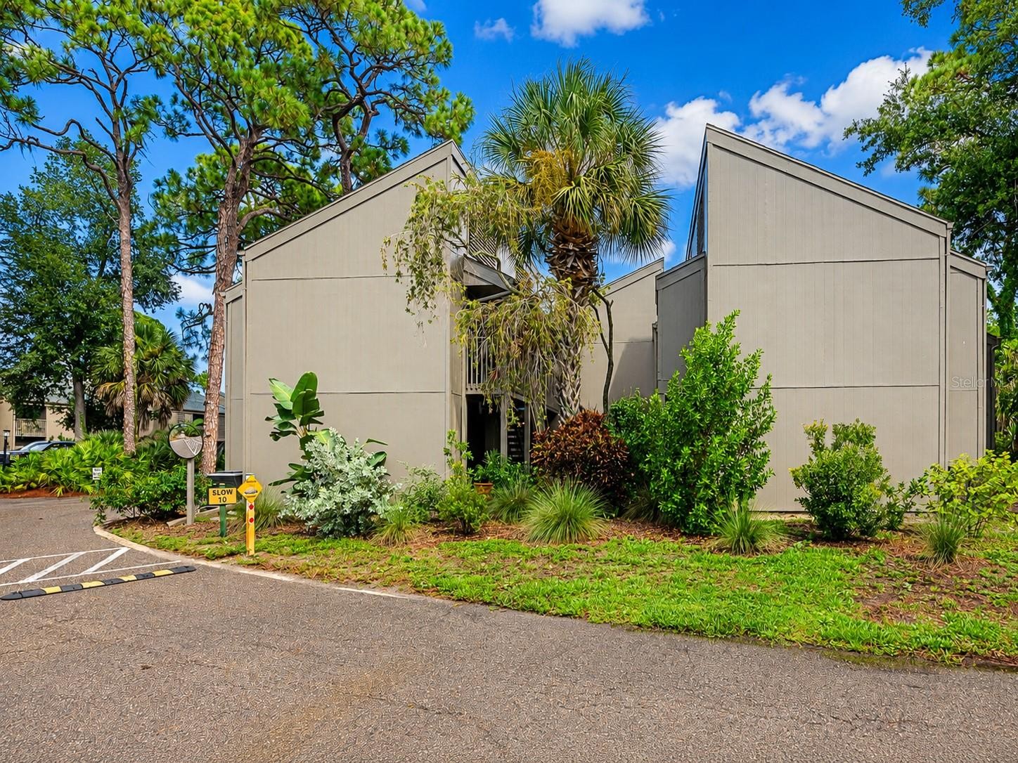 701 PINE RUN DR #701