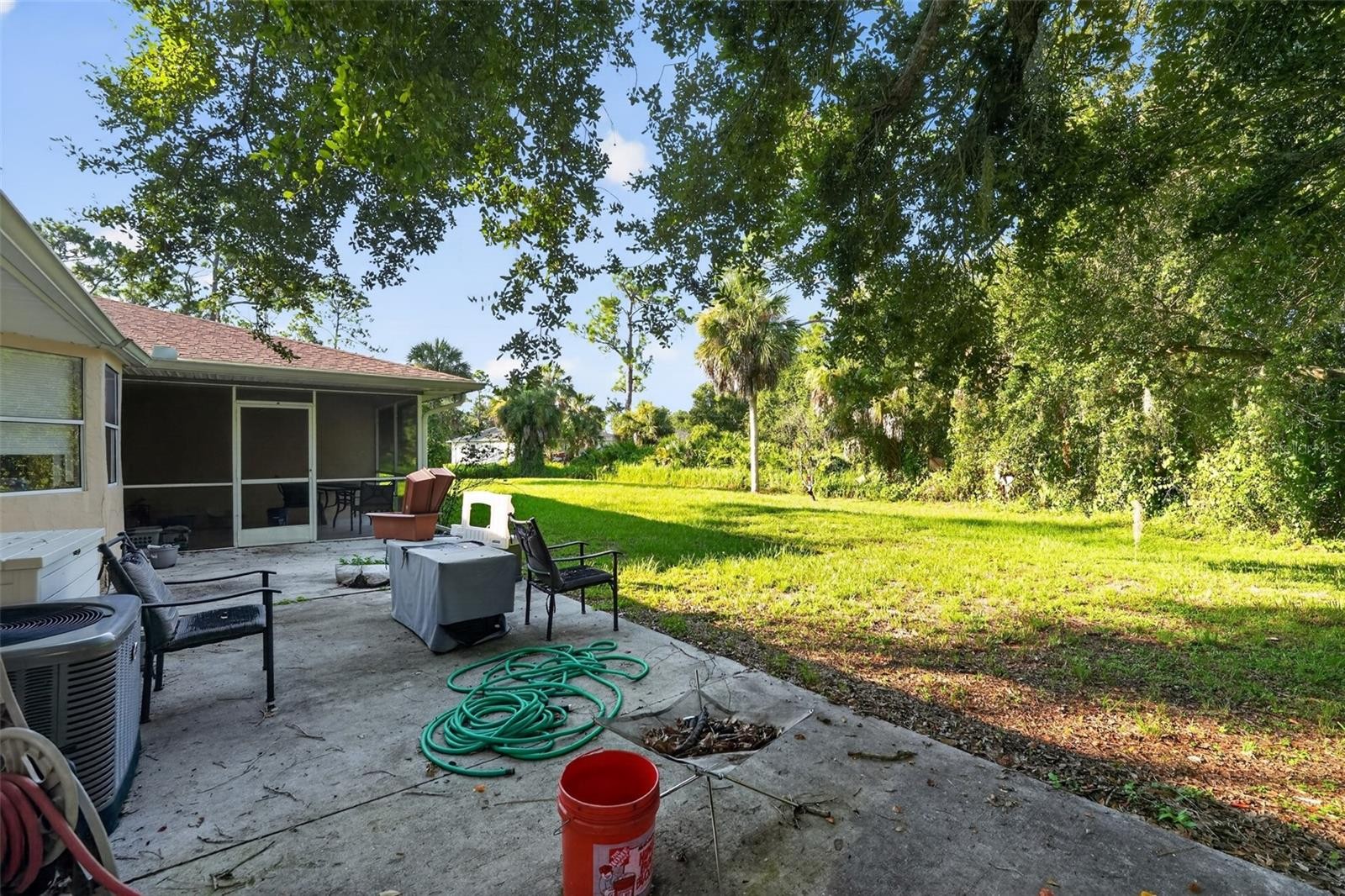 1116 DUSTIN RD